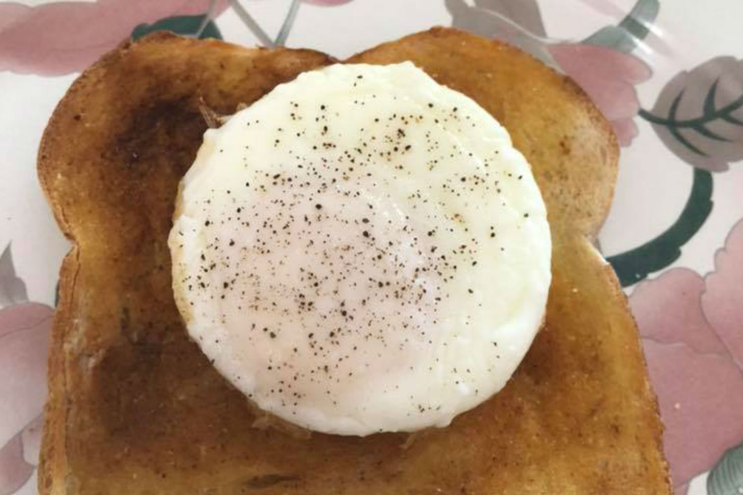 Kmart Pie Makers say they’ve mastered the PERFECT poached egg – using the $29 gadget!