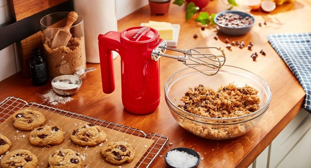 You’ll be baking like a pro with these top hand mixers