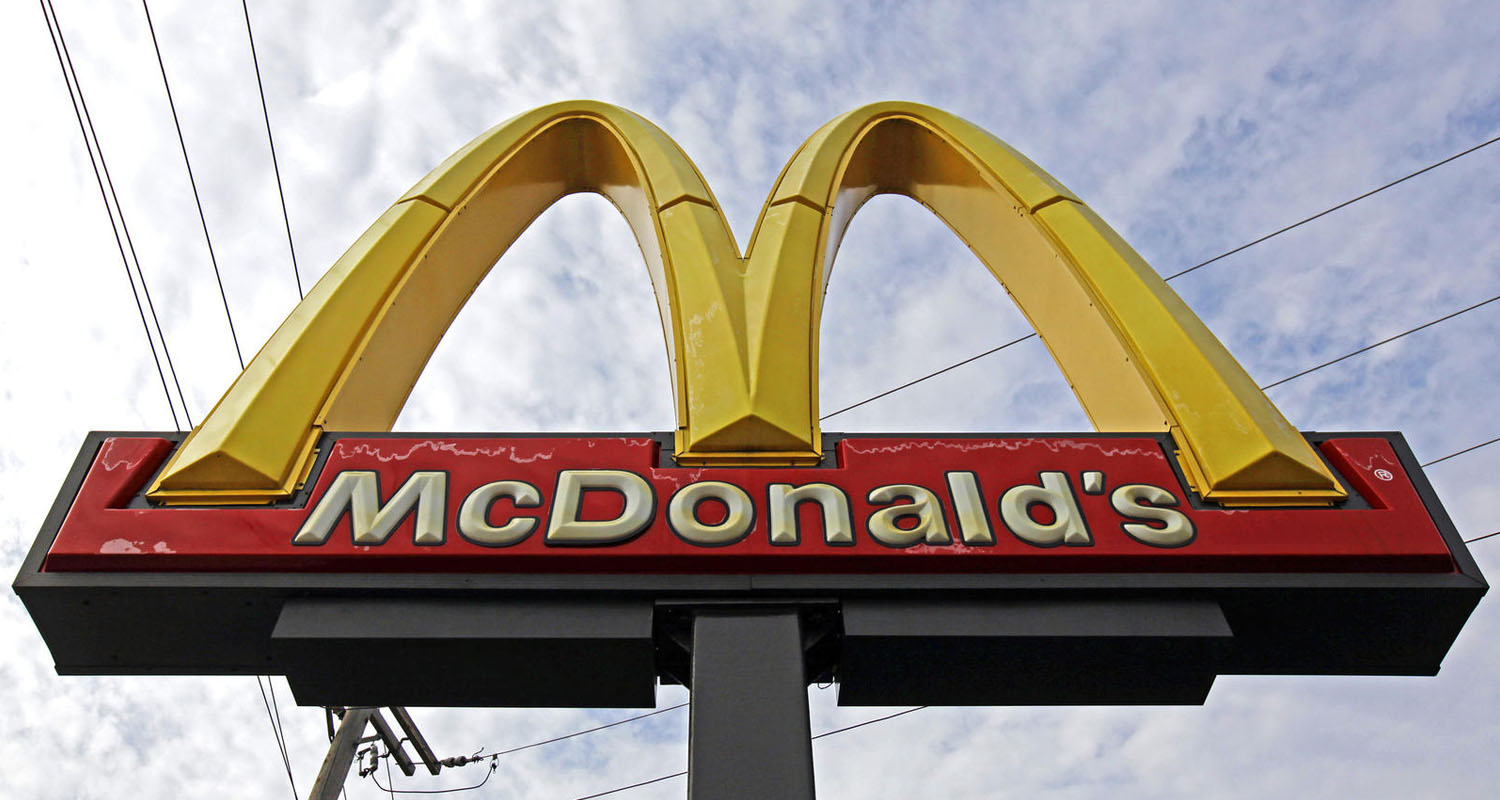 Mcdonalds Employee Gives Birth And Attempts To Flush Infant Down